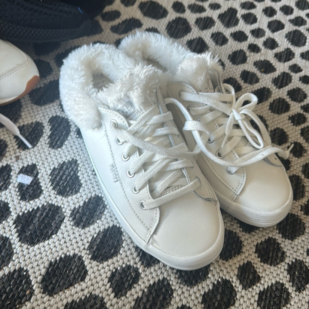 Keds slip on 5.5 new